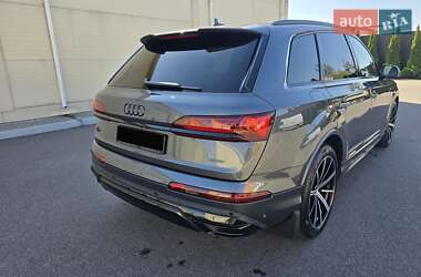 Внедорожник / Кроссовер Audi Q7 2023 в 