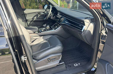 Позашляховик / Кросовер Audi Q7 2021 в 