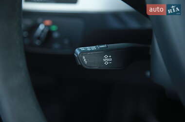 Позашляховик / Кросовер Audi Q7 2016 в 