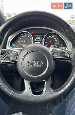 Позашляховик / Кросовер Audi Q7 2014 в 