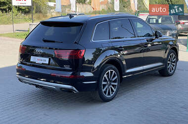Внедорожник / Кроссовер Audi Q7 2015 в 