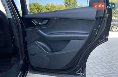 Внедорожник / Кроссовер Audi Q7 2015 в 