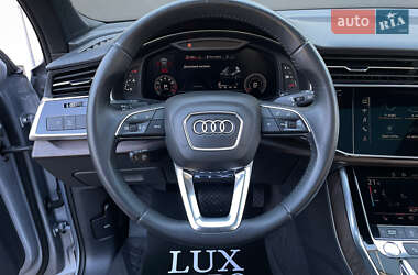 Позашляховик / Кросовер Audi Q7 2019 в 