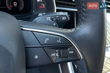 Позашляховик / Кросовер Audi Q7 2019 в 