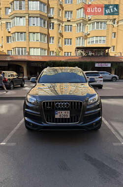 Внедорожник / Кроссовер Audi Q7 2013 в Киеве