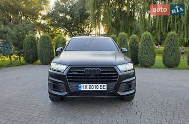 Позашляховик / Кросовер Audi Q7 2015 в 