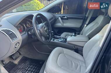 Внедорожник / Кроссовер Audi Q7 2010 в 