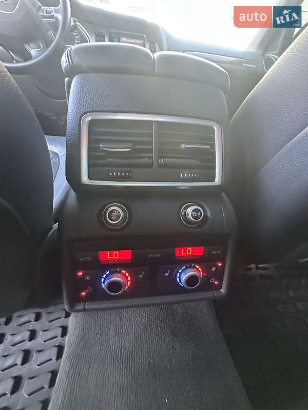 Внедорожник / Кроссовер Audi Q7 2015 в Черновцах