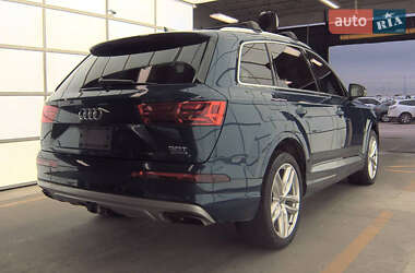 Внедорожник / Кроссовер Audi Q7 2018 в 