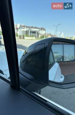 Позашляховик / Кросовер Audi Q7 2022 в 