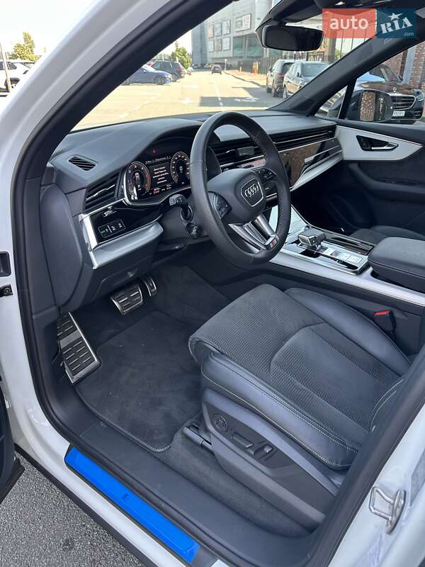 Позашляховик / Кросовер Audi Q7 2022 в Києві