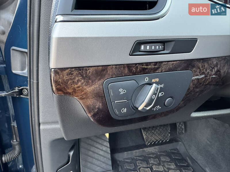 Позашляховик / Кросовер Audi Q7 2019 в Черкасах