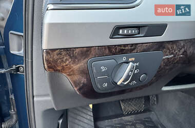 Внедорожник / Кроссовер Audi Q7 2019 в 