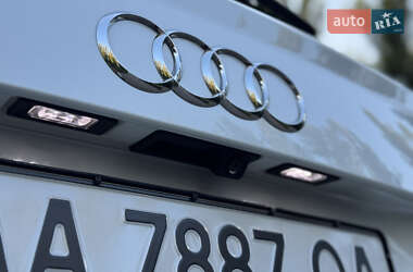 Позашляховик / Кросовер Audi Q7 2016 в 