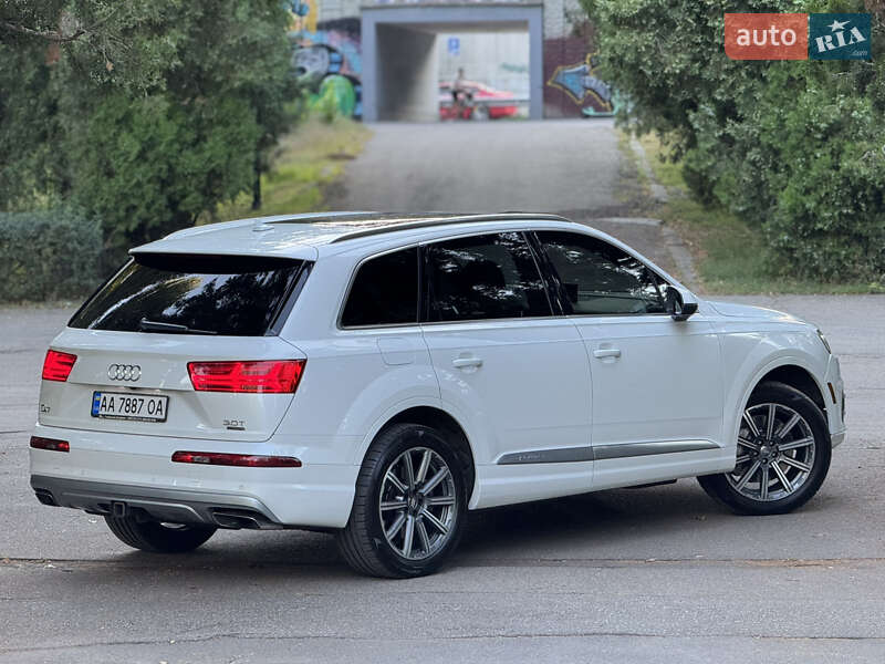 Позашляховик / Кросовер Audi Q7 2016 в Києві фото 39 Позашляховик / Кросовер Audi Q7 2016 в Києві