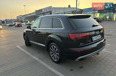 Позашляховик / Кросовер Audi Q7 2016 в 
