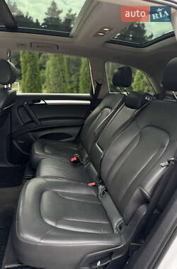 Внедорожник / Кроссовер Audi Q7 2011 в 