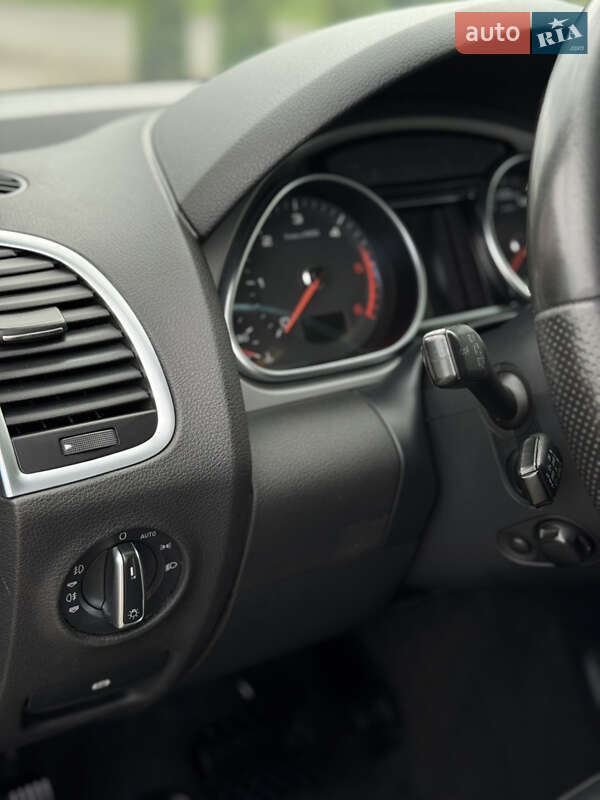 Позашляховик / Кросовер Audi Q7 2011 в Бучачі