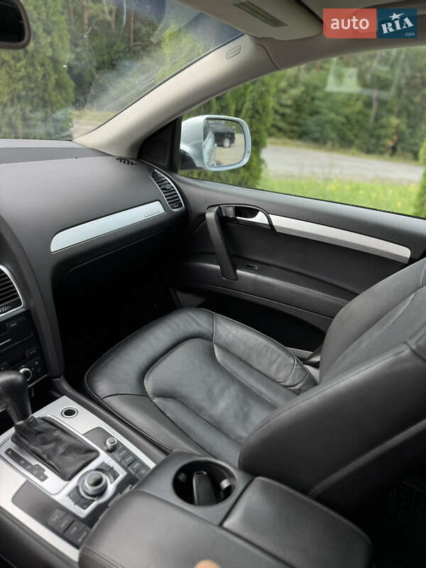 Позашляховик / Кросовер Audi Q7 2011 в Бучачі
