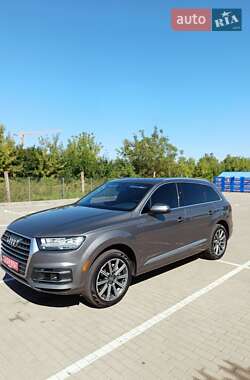 Позашляховик / Кросовер Audi Q7 2017 в Дубні