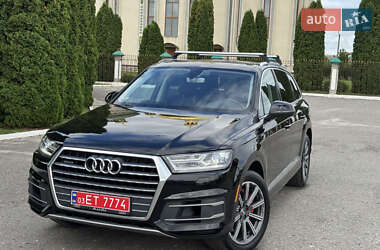 Позашляховик / Кросовер Audi Q7 2017 в 