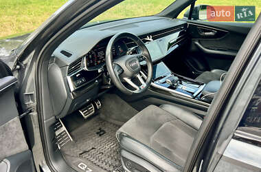 Позашляховик / Кросовер Audi Q7 2021 в 