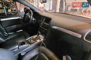 Внедорожник / Кроссовер Audi Q7 2013 в 