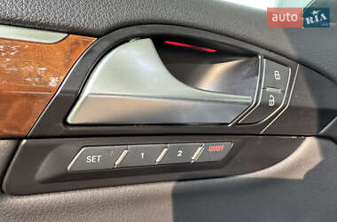 Позашляховик / Кросовер Audi Q7 2012 в 