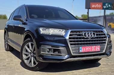 Внедорожник / Кроссовер Audi Q7 2016 в 