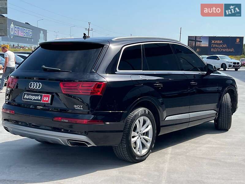 Позашляховик / Кросовер Audi Q7 2017 в Львові