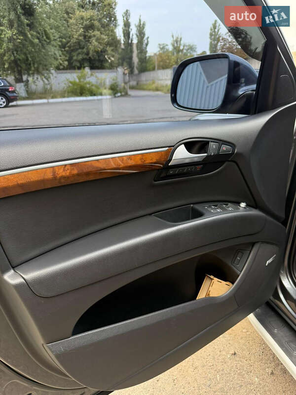 Внедорожник / Кроссовер Audi Q7 2014 в Черкассах