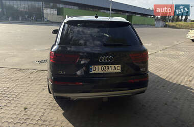 Внедорожник / Кроссовер Audi Q7 2017 в 