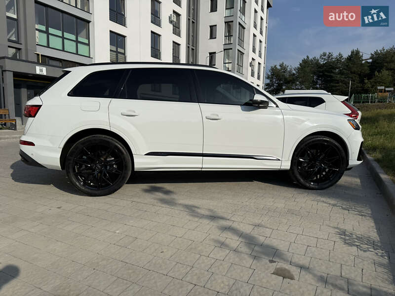 Внедорожник / Кроссовер Audi Q7 2020 в Львове