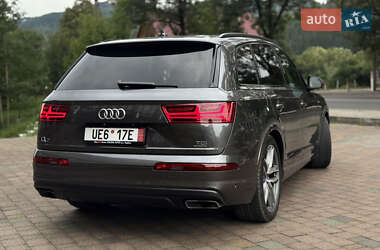 Внедорожник / Кроссовер Audi Q7 2018 в 