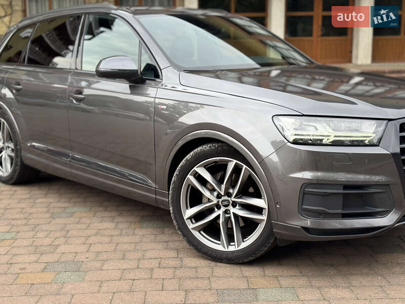 Внедорожник / Кроссовер Audi Q7 2018 в Яремче