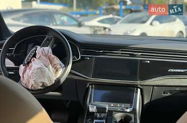 Внедорожник / Кроссовер Audi Q7 2021 в 