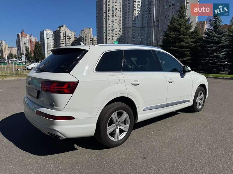 Внедорожник / Кроссовер Audi Q7 2018 в Киеве