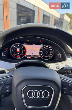 Внедорожник / Кроссовер Audi Q7 2017 в 