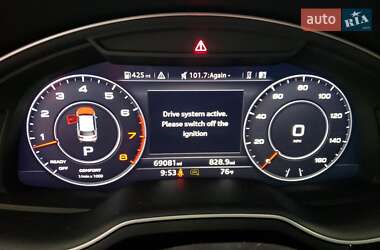 Внедорожник / Кроссовер Audi Q7 2017 в 
