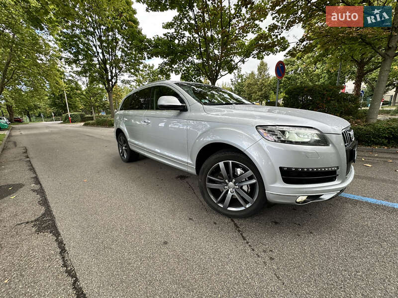 Позашляховик / Кросовер Audi Q7 2009 в Києві