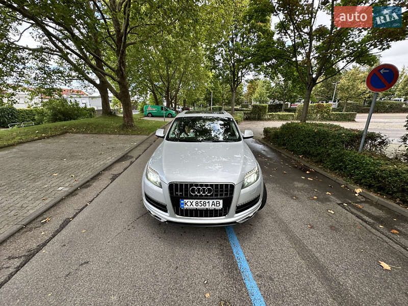 Позашляховик / Кросовер Audi Q7 2009 в Києві