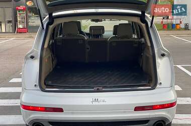 Внедорожник / Кроссовер Audi Q7 2013 в 