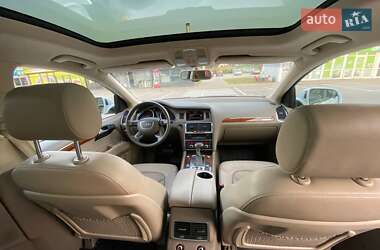 Внедорожник / Кроссовер Audi Q7 2013 в 