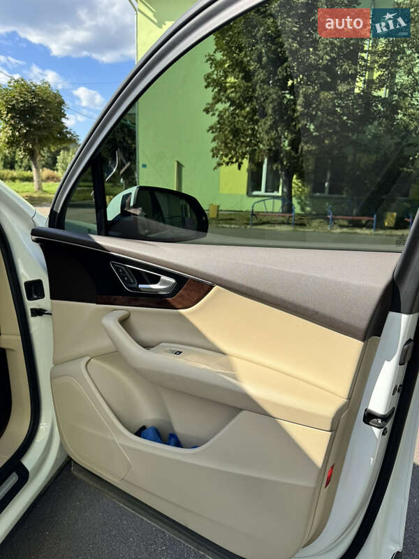 Позашляховик / Кросовер Audi Q7 2016 в Дрогобичі фото 10 Позашляховик / Кросовер Audi Q7 2016 в Дрогобичі
