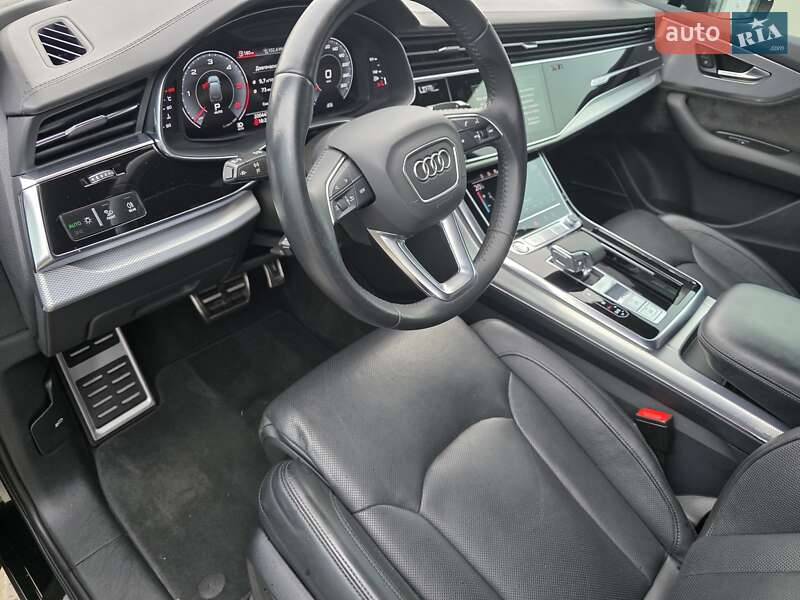 Позашляховик / Кросовер Audi Q7 2020 в Луцьку