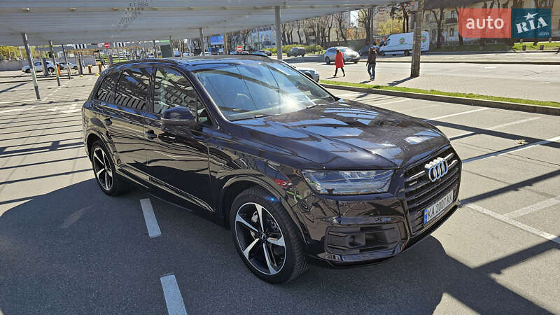 Позашляховик / Кросовер Audi Q7 2018 в Обухові