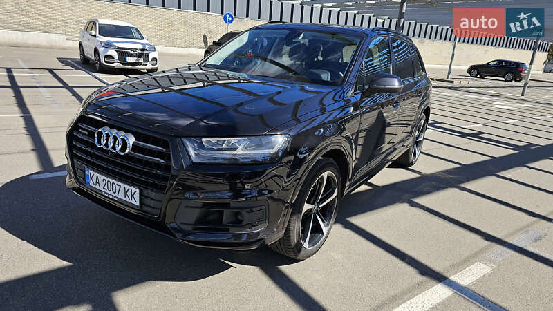 Позашляховик / Кросовер Audi Q7 2018 в Обухові