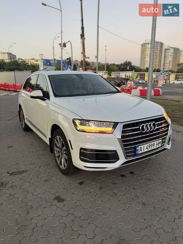 Позашляховик / Кросовер Audi Q7 2016 в Києві