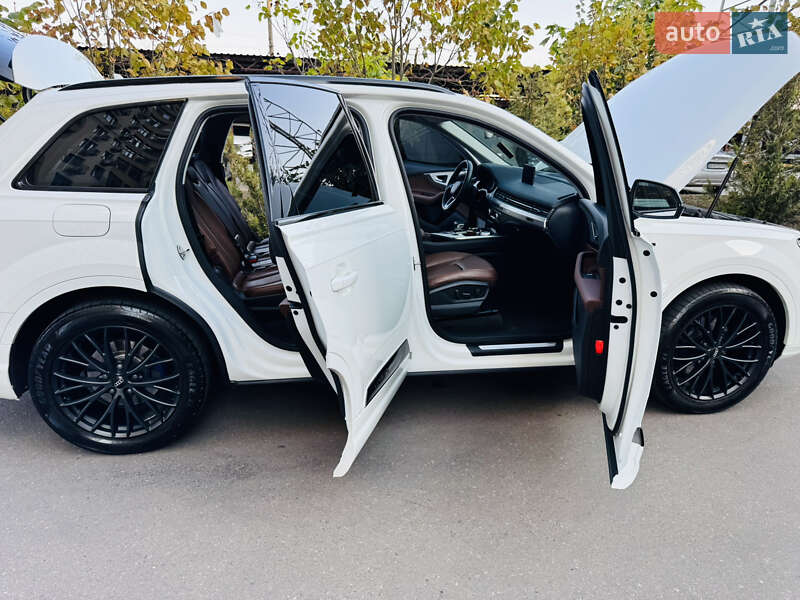 Внедорожник / Кроссовер Audi Q7 2016 в Одессе фото 31 Внедорожник / Кроссовер Audi Q7 2016 в Одессе