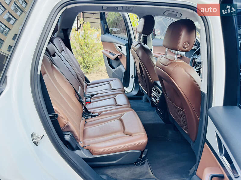 Внедорожник / Кроссовер Audi Q7 2016 в Одессе фото 44 Внедорожник / Кроссовер Audi Q7 2016 в Одессе